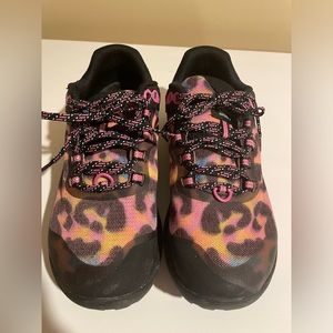 Antora 3 Merrell Women’s Tennis Shoes 6.5 Wide